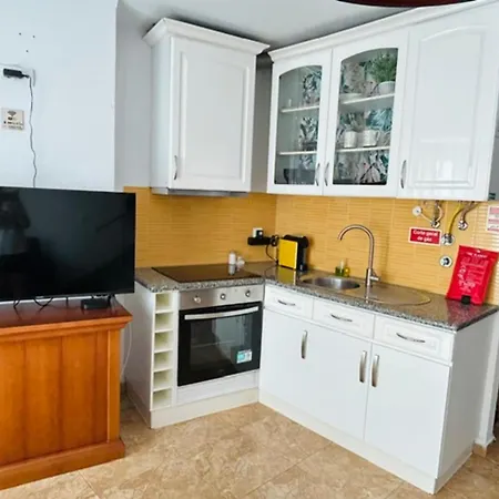 Swordfish Tiny House بيت للعطل بينيش